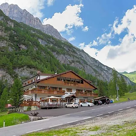 & Ristorante Dovich Hotel Malga Ciapela